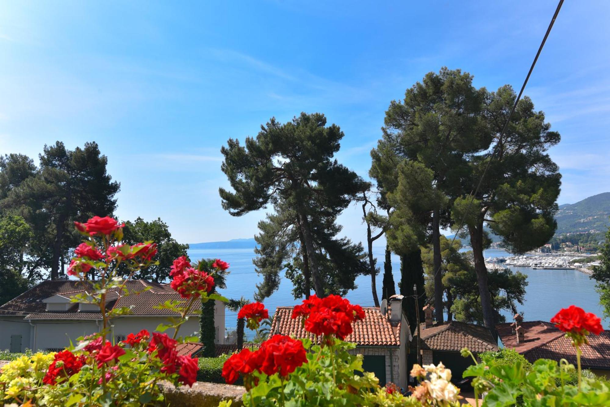 Apartments Villa Vosilla Opatija Bagian luar foto